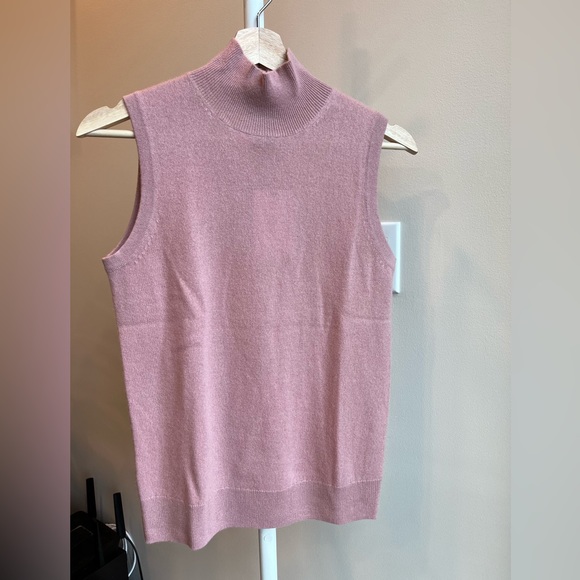 NWT Size S cashmere sleeveless sweater - Picture 3 of 9